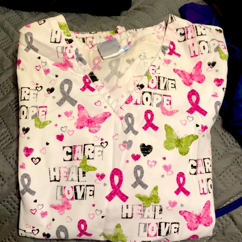 XL scrub top